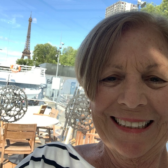 Meet your Posher, Judy - Picture 3 of 3